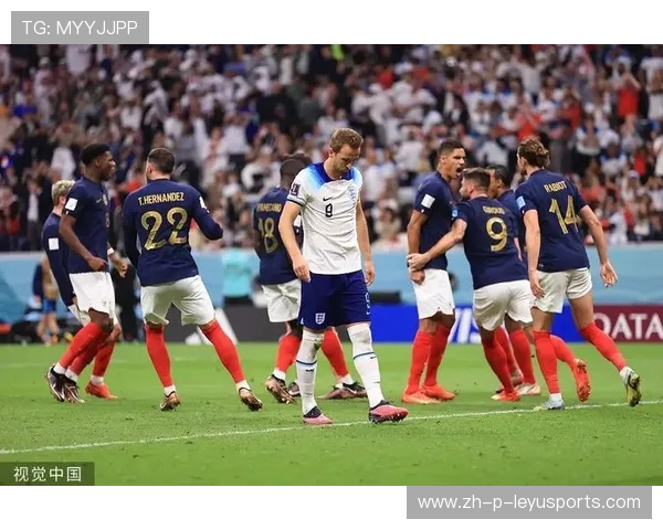 凯恩身后接球后扣球质量惊人